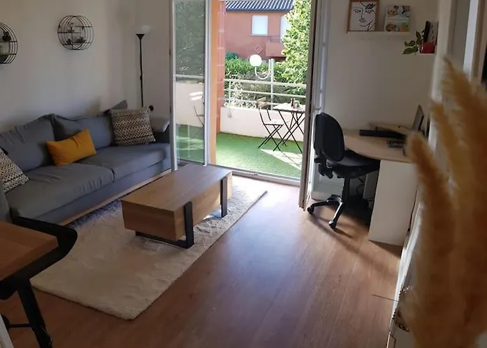 Residence Avec Parking Et Piscine - Proche Airport
